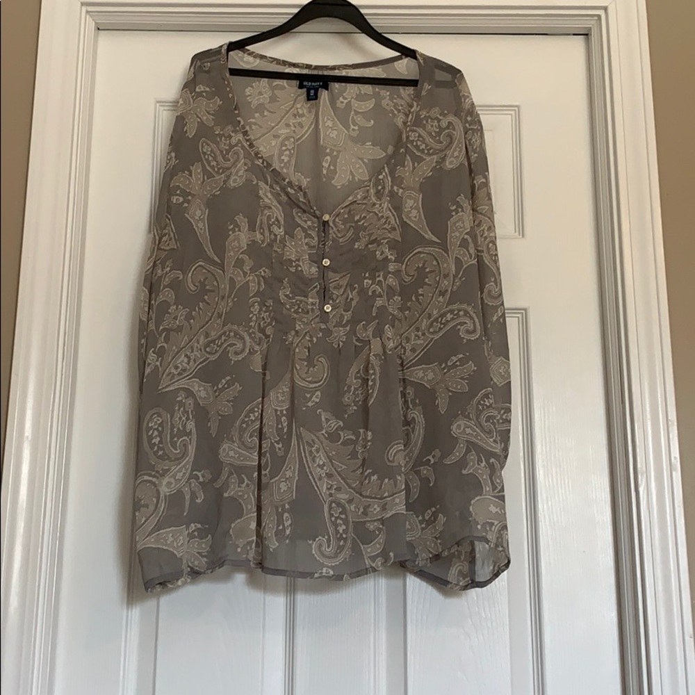 Old navy blouse